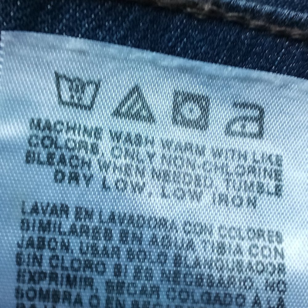 Lee Riders Boot Cut Jeans w/ No Gap Waist - Picture 8 of 9